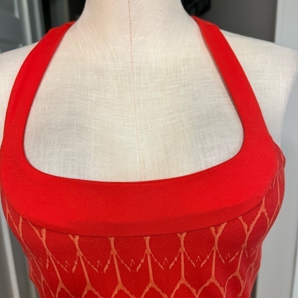 THE NORTH FACE orangish red exercise top with cross back shoulder straps - Picture 3 of 13